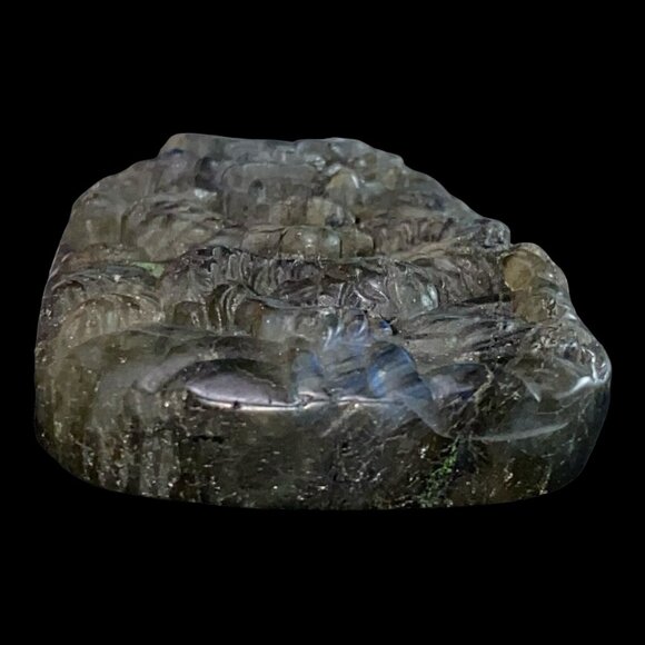 Carved Labradorite Dragon cabochon - Picture 6 of 15